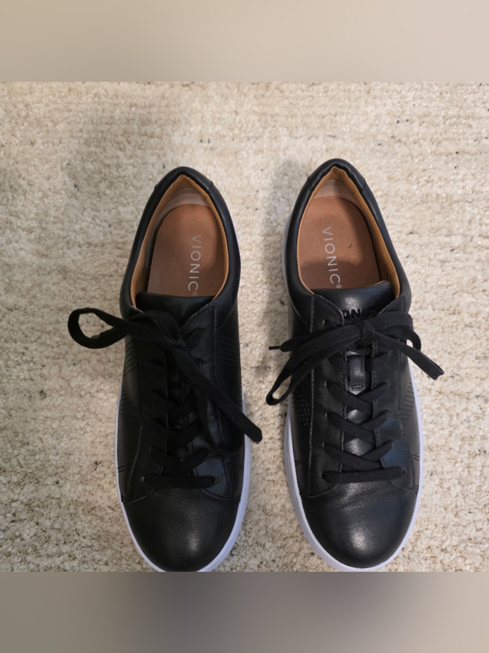 Vionic Black Leather Low-Top Sneakers with White Sole